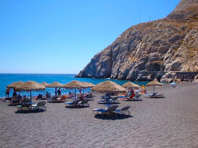 beach at perissa