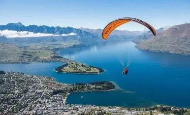 Paragliding over Queenstown New Zealand