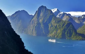 Milford Sound Cruise New Zealand