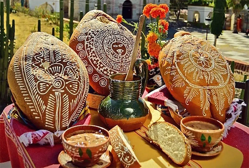 Pan de Muertos